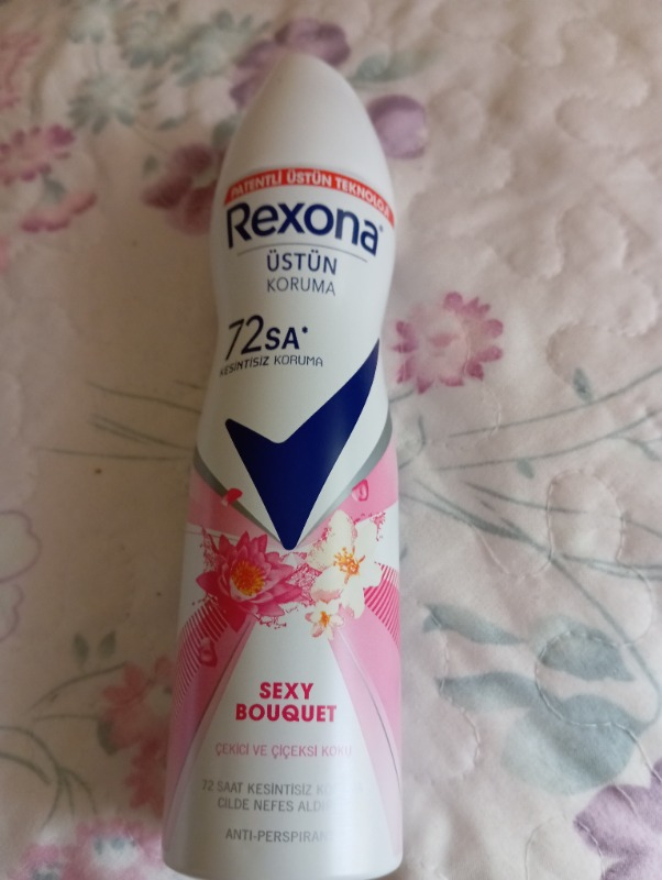 Rexona Kadın Sprey Deodorant Sexy Bouquet 72 Saat Kesintisiz Üstün Koruma 150 ml