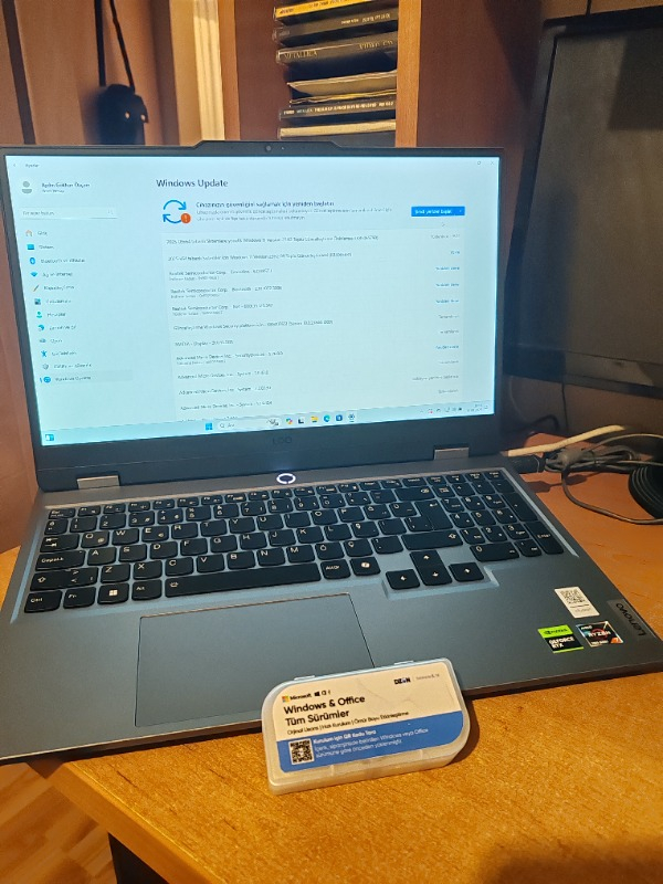 Windows 11 & Office 2024 Pro Plus USB Kurulum + Orijinal Hediyeli Lisans - 2025 Key ve Format Flash Bellek