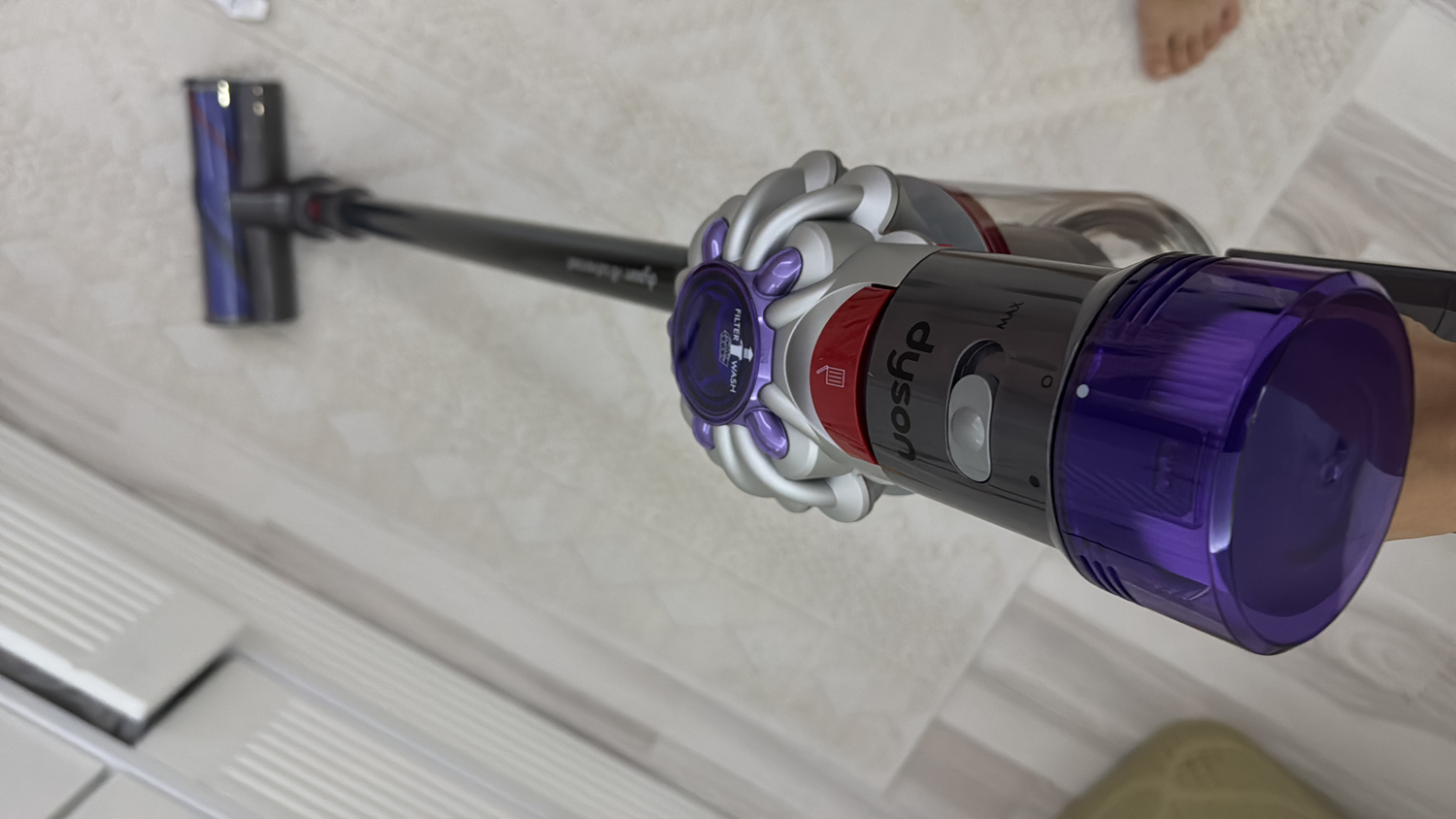 Dyson V8™ Advanced Kablosuz Süpürge