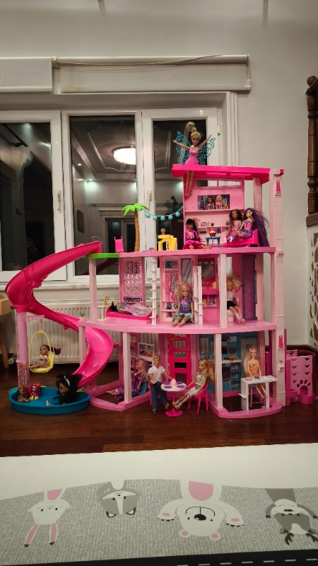 Barbie®'nin Yeni Rüya Evi™ HMX10