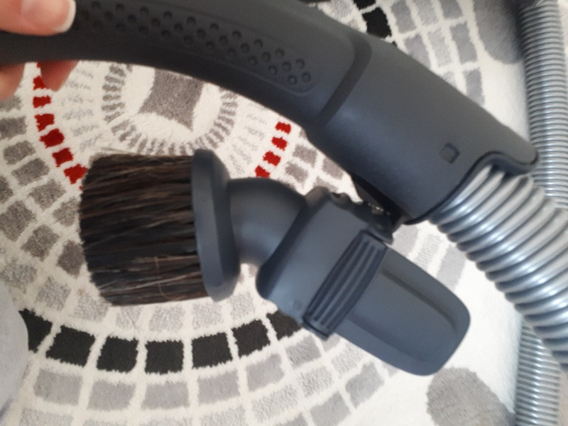 Electrolux EUFC81DB Ultra Flex 650 W Toz Torbasız Elektrikli Süpürge