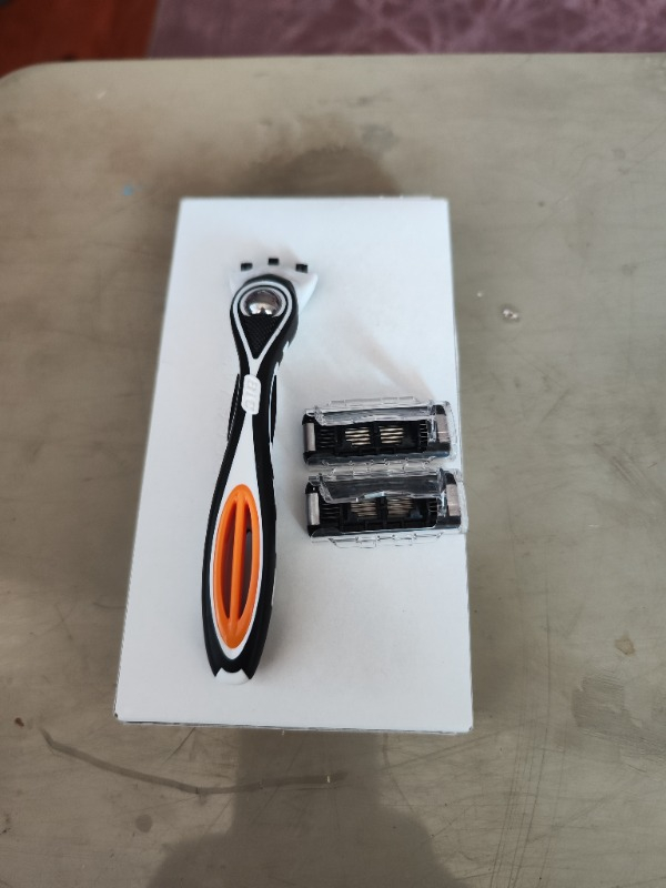 Bic Flex 5 Hybrid Erkek Tıraş Bıçağı 1 Sap + 2 Başlık (5 Bıçak)