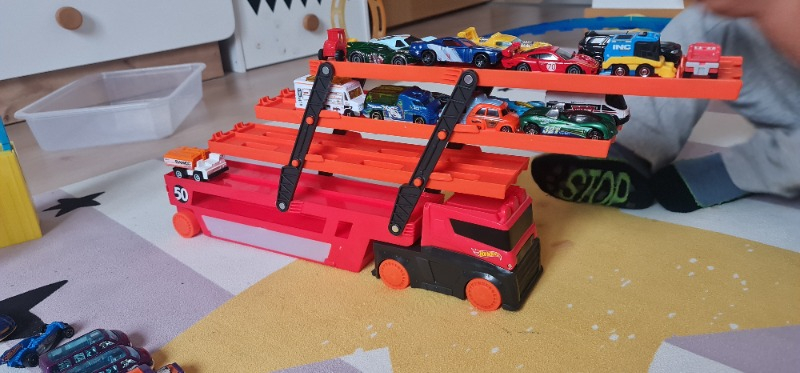 Hot Wheels Mega Mega Tır Turuncu, 50 Araç Kapasiteli, Rampalı GHR48