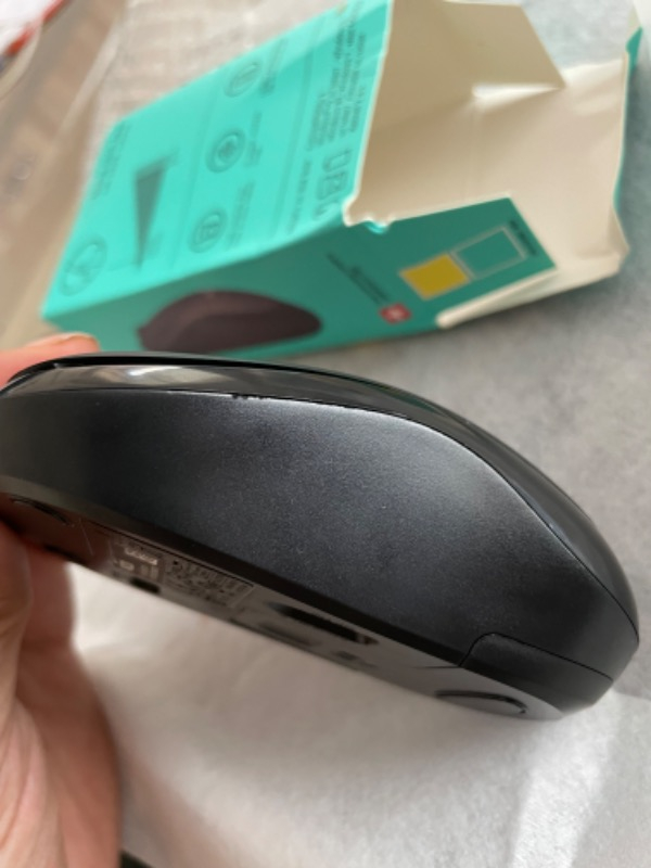 Logitech M220 Sessiz Kompakt Kablosuz Mouse - Siyah