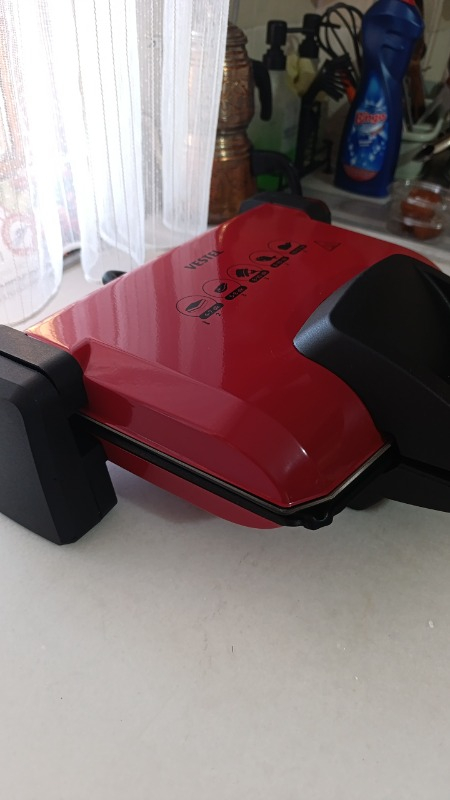 Vestel Sefa T2002 Kırmızı Tost Makinesi