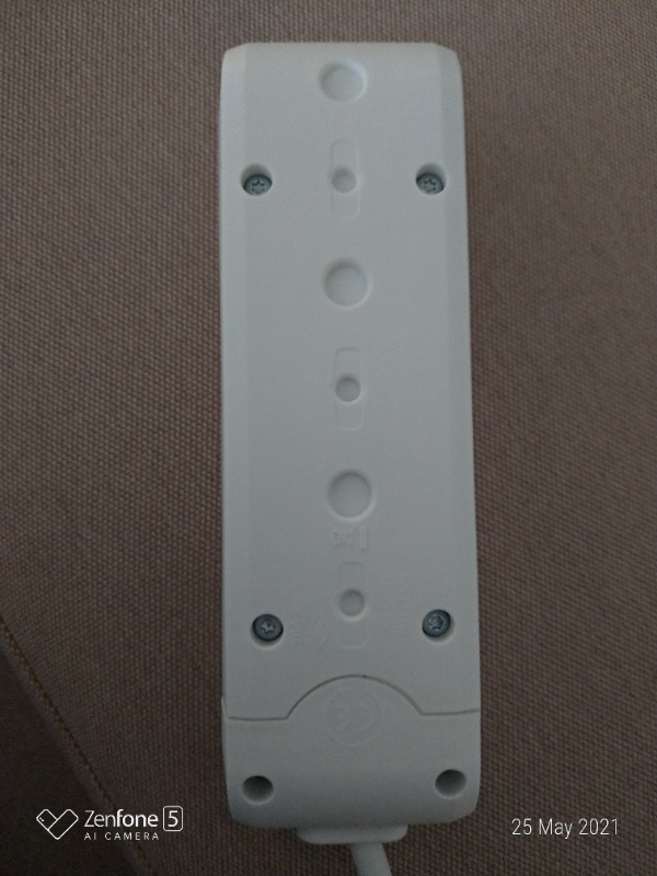 Viko Multi-Let Üçlü Priz Topraklı Kablolu Çocuk Korumalı 2 Metre-Beyaz 90113302
