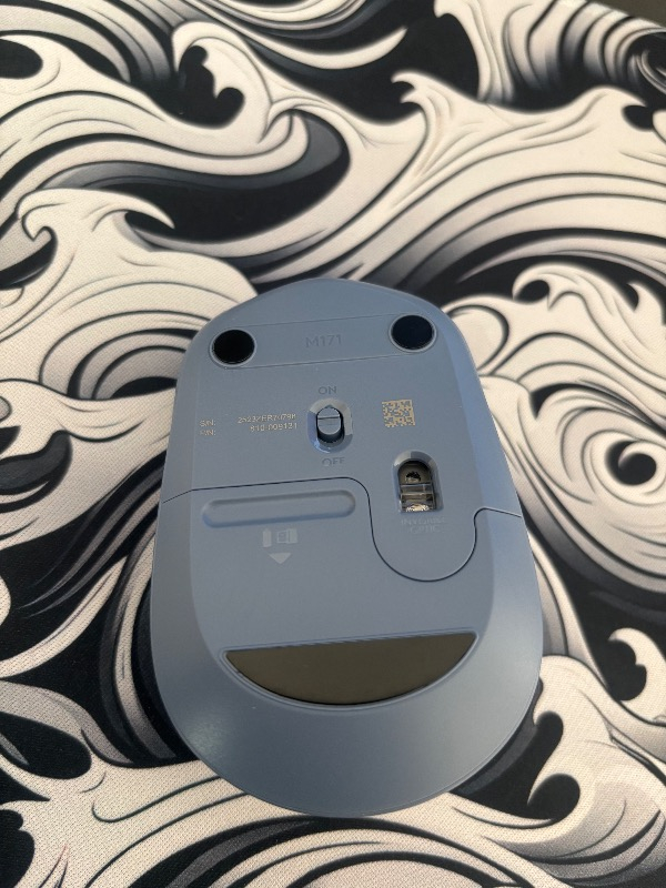 Logitech M171 USB Alıcılı Kablosuz Kompakt Mouse - Açık Mavi