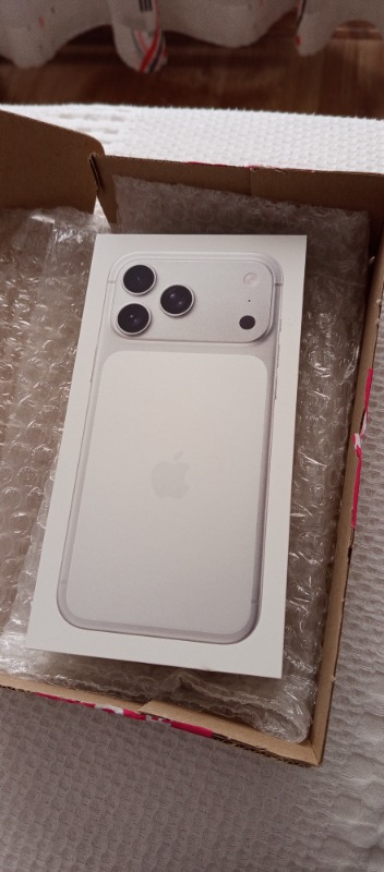 Apple iPhone 17 Pro Max 256 GB Gümüş