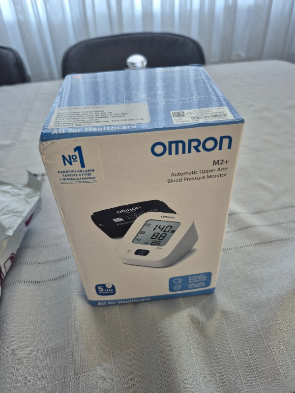 Omron M2+ Digital Koldan Ölçer Tansiyon Aleti