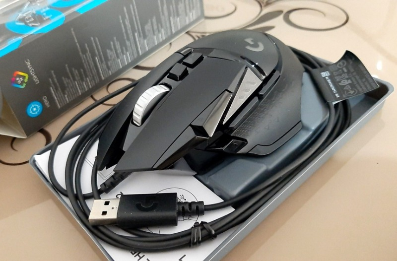 Logitech G G502 HERO LIGHTSYNC 25.600 DPI Yüksek Performanslı Kablolu Oyuncu Mouse - Siyah