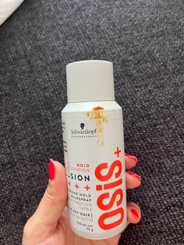 Schwarzkopf Osis Session  Ekstra Tutucu Sprey 100 Ml Koruyucu Formda Saç Bakımı için Etkili