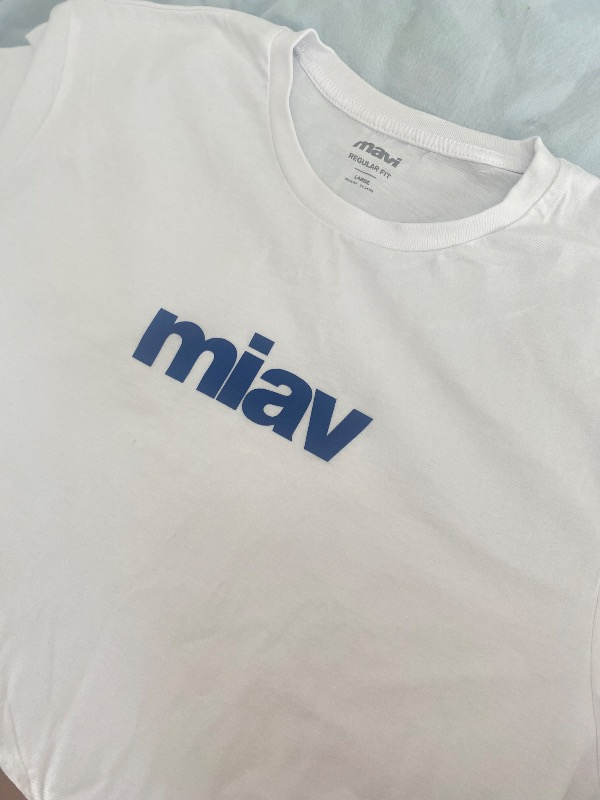 Mavi Miav Baskılı Beyaz Tişört 067153-620