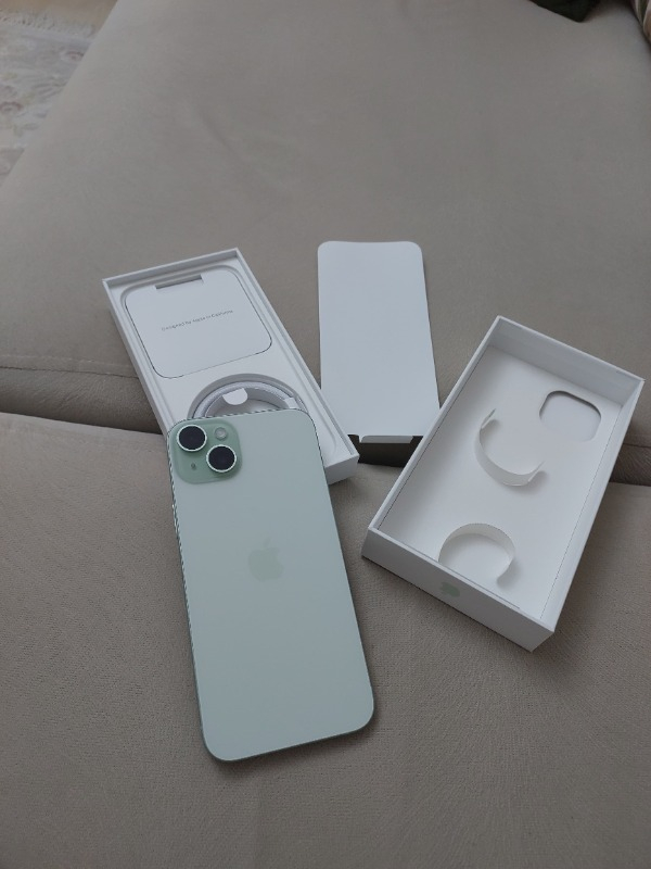 iPhone 15 Plus 128 GB