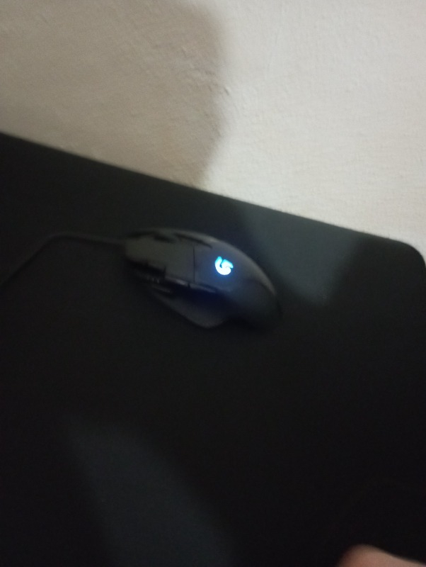 Logitech G402 Hyperion Fury 4.000 DPI Ultra Hızlı 500 IPS Oyuncu Mouse - Siyah