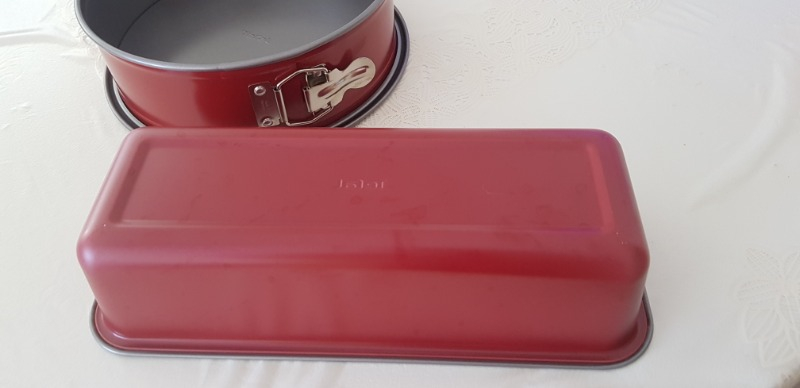 Tefal J1641214 Delibake Kelepçeli Kek Kalıbı 24 cm