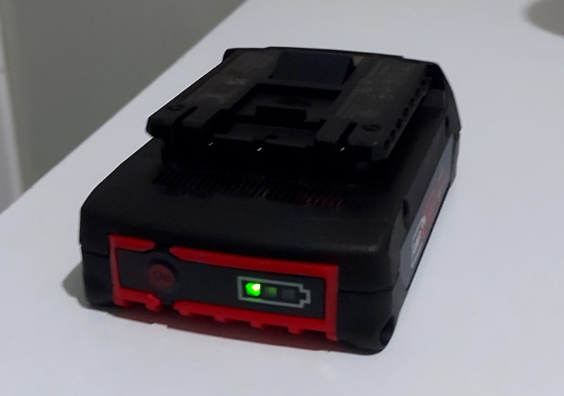 Bosch GBA 18 V M-B Lityum Akü 18 Volt 2,0 Ah