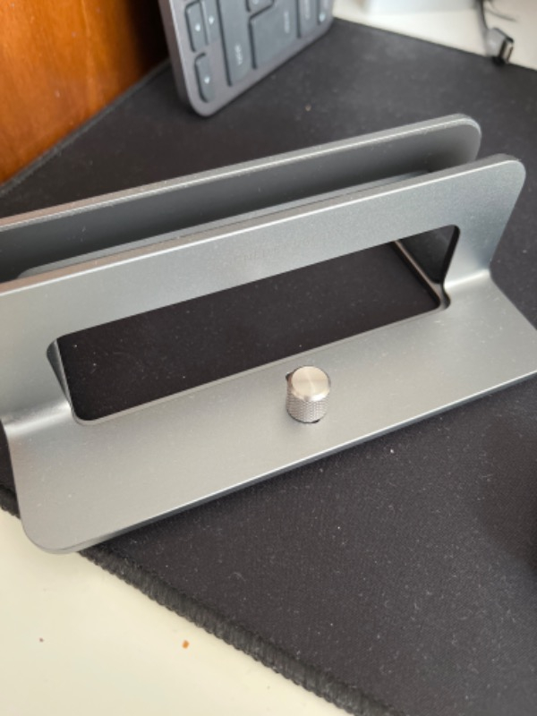 Ugreen Alüminyum Notebook Macbook Dikey Masaüstü Standı