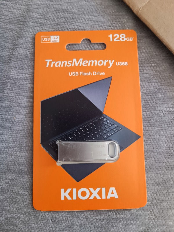 Kioxia 128GB U366 Metal Usb 3.2 Gen 1 Flash Bellek (LU366S128GG4)