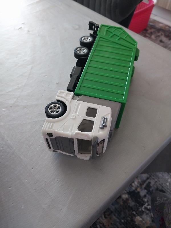 MEGA Yeşil City Çöp Kamyonu Çek Bırak -20 cm