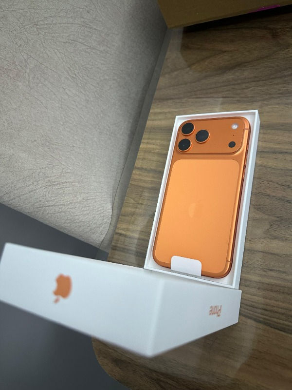Apple iPhone 17 Pro Max 256 GB Kozmik Turuncu