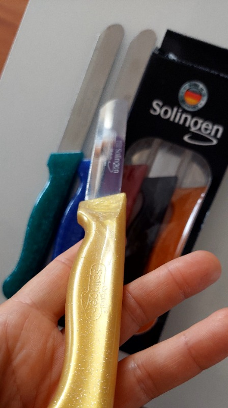 Solingen Micro Tırtıklı Sebze Doğrama Bıçağı 6'lı Karışık Renkli Çelik Malzeme ile Ergonomik Tasarım