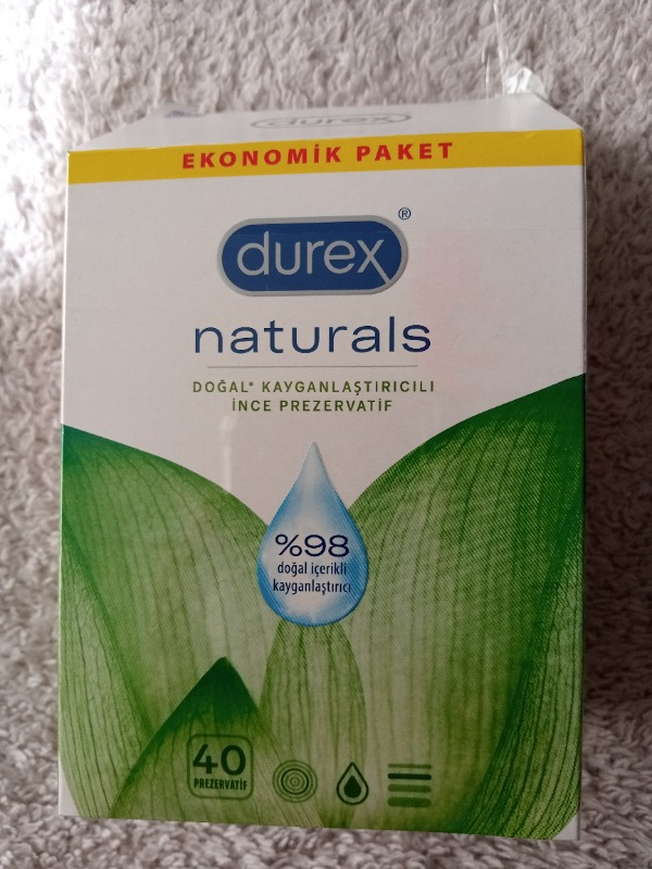 Durex Naturals 40'lı İnce Prezervatif %98 Doğal İçerikli Kayganlaştırıcı