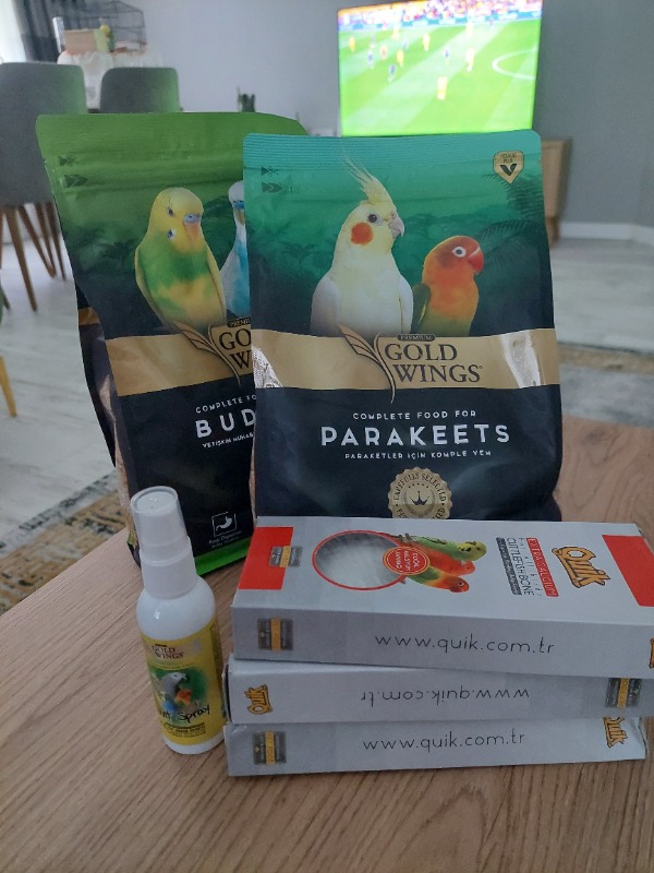 Gold Wings Premium Paraket Yemi 1 kg