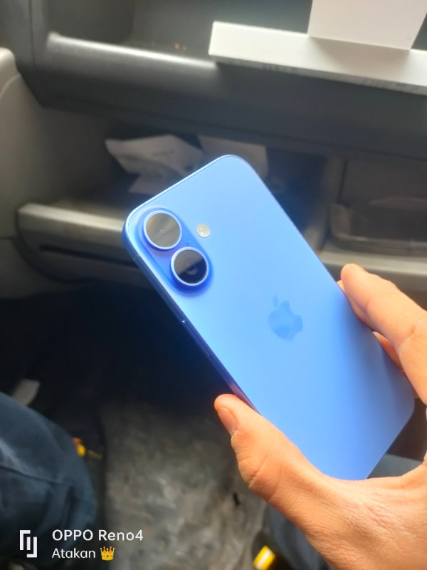 iPhone 16 128GB Lacivert Taş