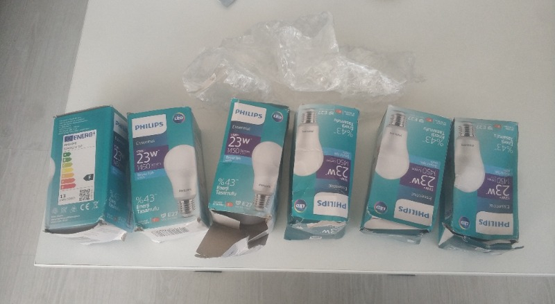 Philips Essential LED Lamba 13W - 100W E27 Duy 6500K Beyaz Işık( 6 Lı Paket)