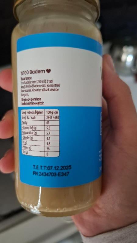 Wefood Konsantre Badem İçeceği (%100 Badem) 240 gr  8681749104796