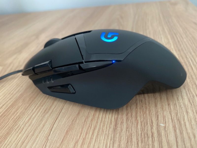Logitech G402 Hyperion Fury 4.000 DPI Ultra Hızlı 500 IPS Oyuncu Mouse - Siyah