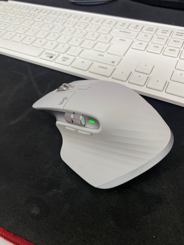 Logitech 910-006560 MX Master 3S Kablosuz Performans Mouse  Açık Gri