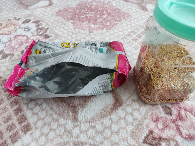 Quik Muhabbet Kuşu Yemi 1 Kg