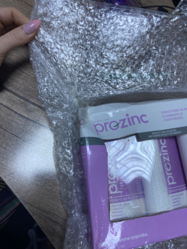 Prozinc Arındırıcı Şampuan Yağlı Ve Kepekli Saçlar Için Günlük Kullanım Şampuanı 3x300ml