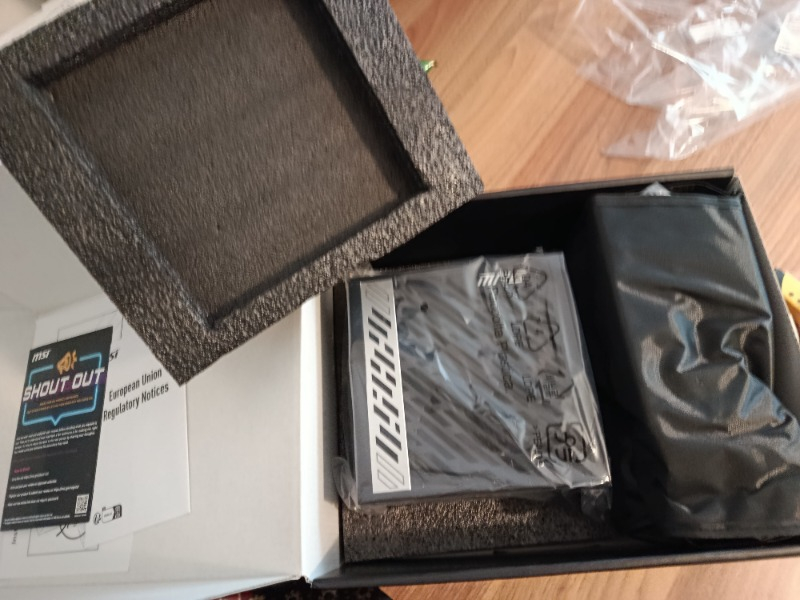 MSI PSU MPG A1000G PCIE5 1000W 80+ GOLD POWER SUPPLY