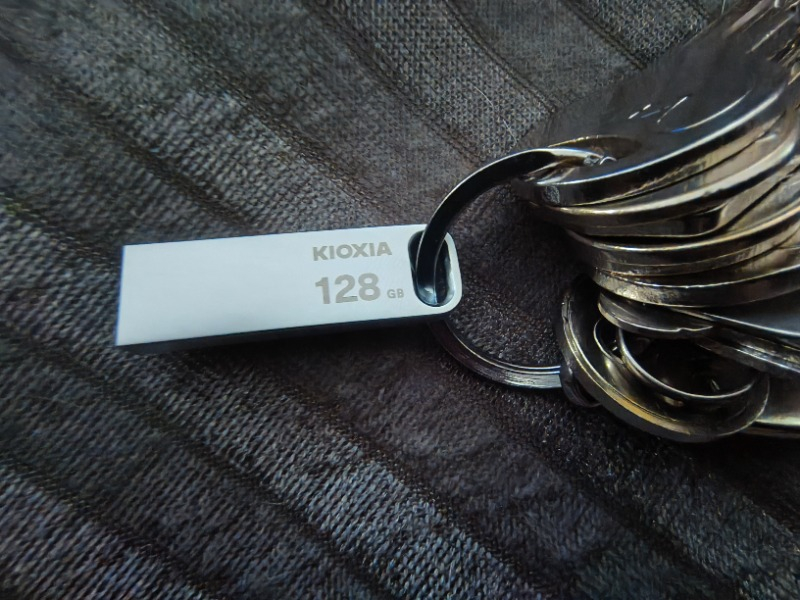 Kioxia 128GB U366 Metal Usb 3.2 Gen 1 Flash Bellek (LU366S128GG4)