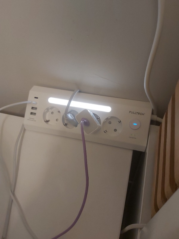 Fulltech Ftr-22 Gece Lambalı Akım Korumalı Çoklu Priz - Siyah