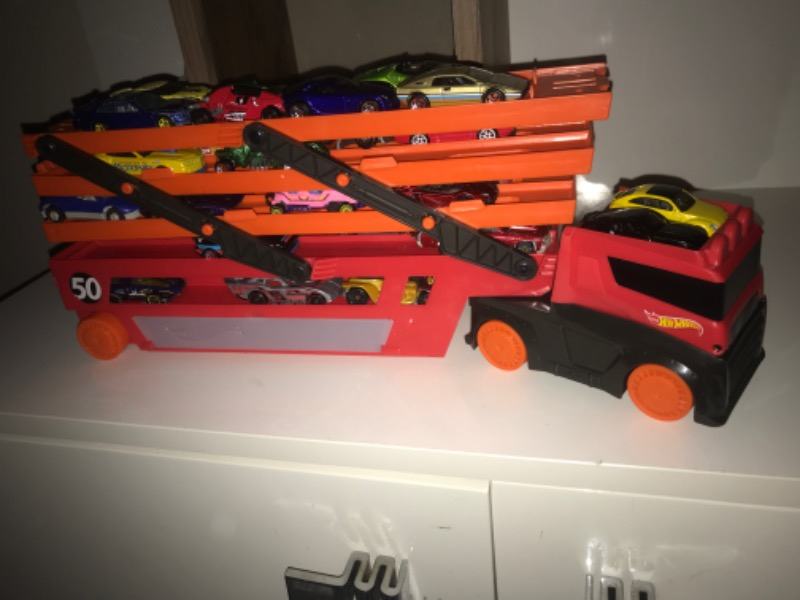 Hot Wheels Mega Mega Tır Turuncu, 50 Araç Kapasiteli, Rampalı GHR48