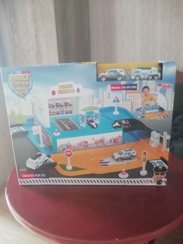 Dede 03371 Poli̇s İstasyon Garaj Seti