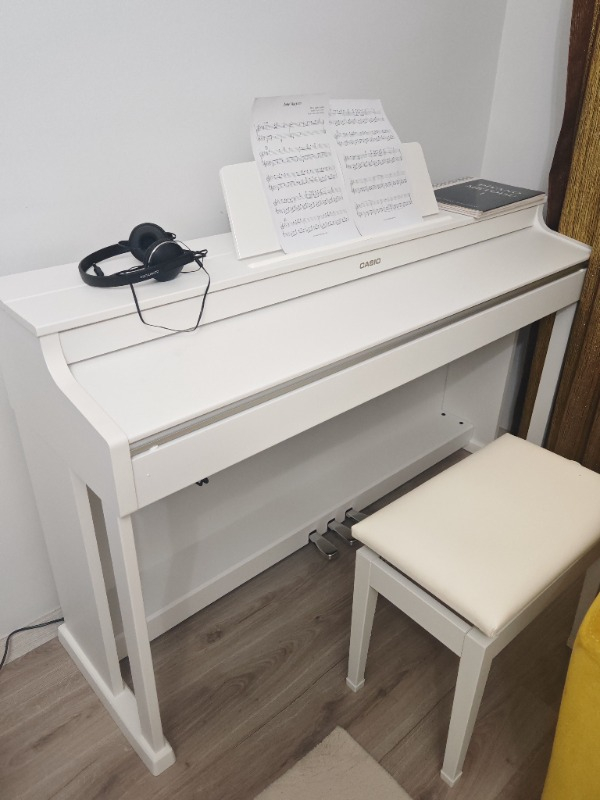 Casio AP-470 Dijital Piyano (Mat Beyaz)