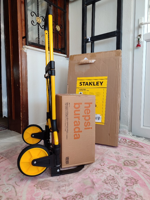 Stanley FT582 90Kg Katlanır El Arabası