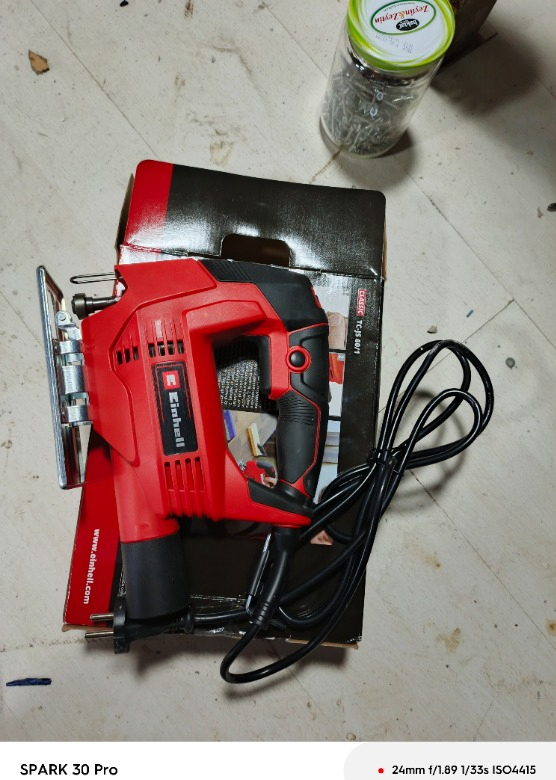 Einhell Dekupaj Testere TC-JS 60/1 (düşük titreşim, devir kontrol elektroniği, aletsiz testere bıçağı değişimi, 45° açıya kadar kesim için açılı testere ayağı) - 4321135