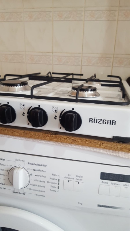 Uğur Beyaz Emaye Set Üstü 4 Gözlü Ocak Doğalgazlı