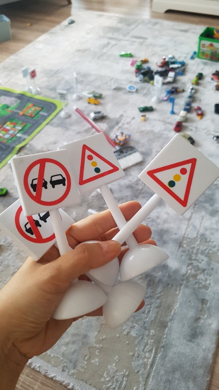 Güçlü 3457-167 Trafik İşaretleri