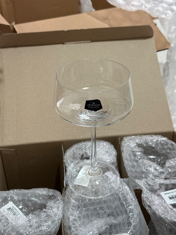 Bella Maison Shape Cup 220 ml Doğal Renk Cam 1 Adet İnce ve Şeffaf Tasarım Uzun Ömürlü Kullanım