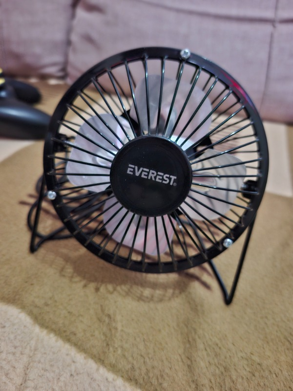 EVEREST EFN-482 MASAÜSTÜ METAL SİYAH FAN (4764)