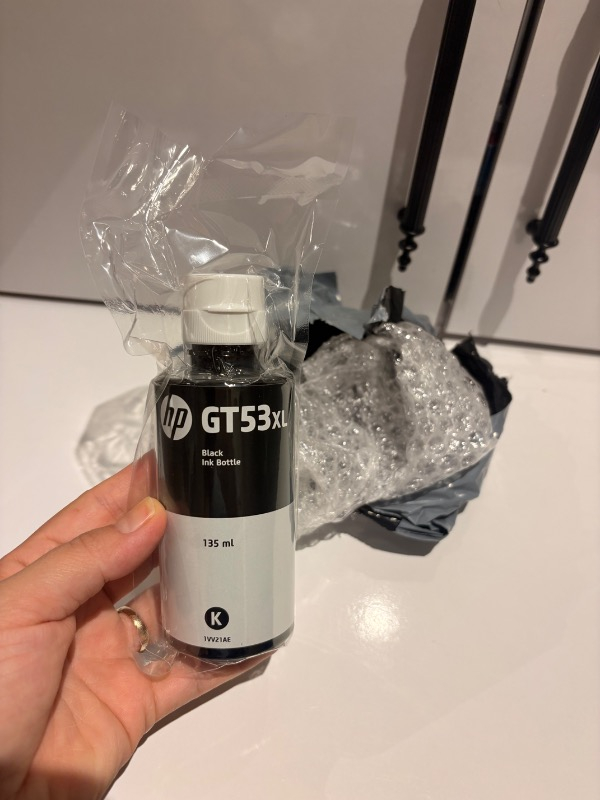 HP GT53XL Siyah Mürekkep Şişesi 1VV21AE