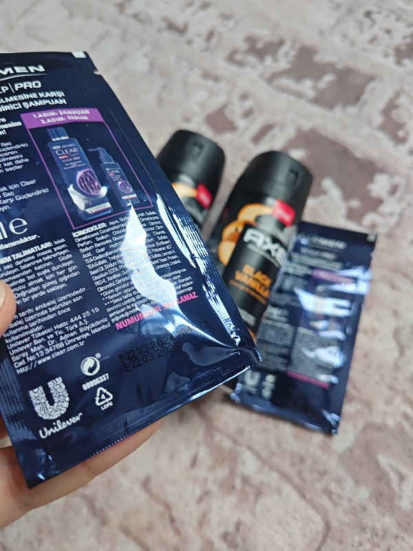 Axe Premium Collection Erkek Sprey Deodorant Black Vanilla 150 ml X3