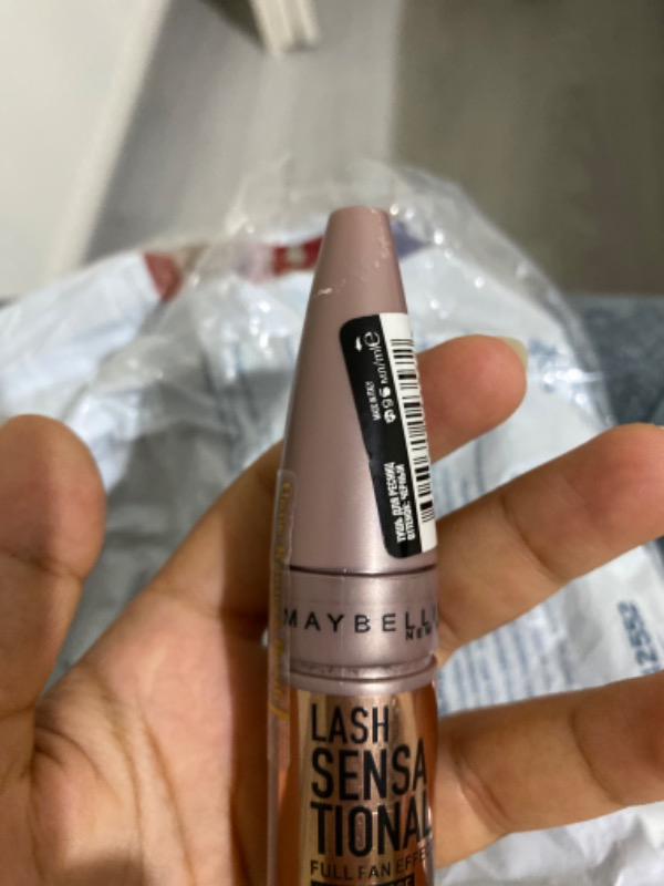 Maybelline New York Lash Sensational Yelpaze Etkili Siyah Maskara