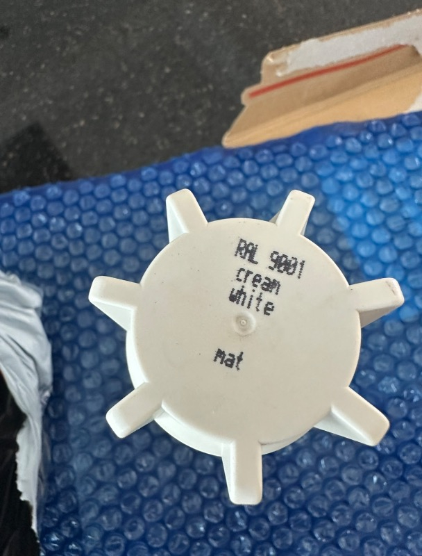 edding 5200 Permanent Sprey Premium Akrilik Boya Açık Fildişi Mat